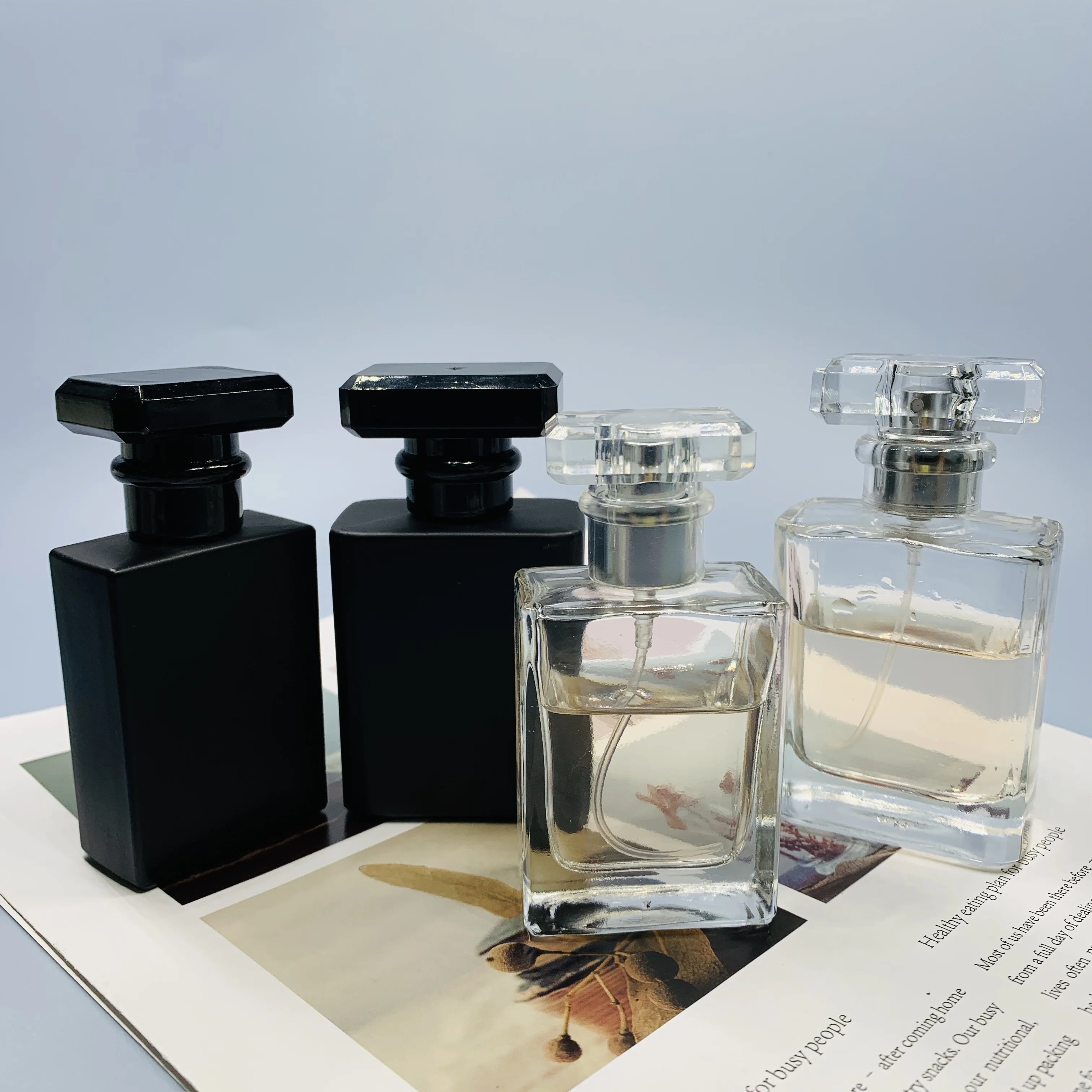 30ML 50Ml 100Ml 200Ml Free Sample Luxury Vintage Clear Refill Empty Glass Perfume Pump Sprayer Bottle