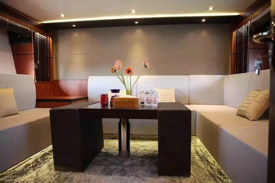 17m boats fiberglass fishing yacht Affordable Motor Luxury Super Yachts Classic Fiberglass Speed Boat with best prices