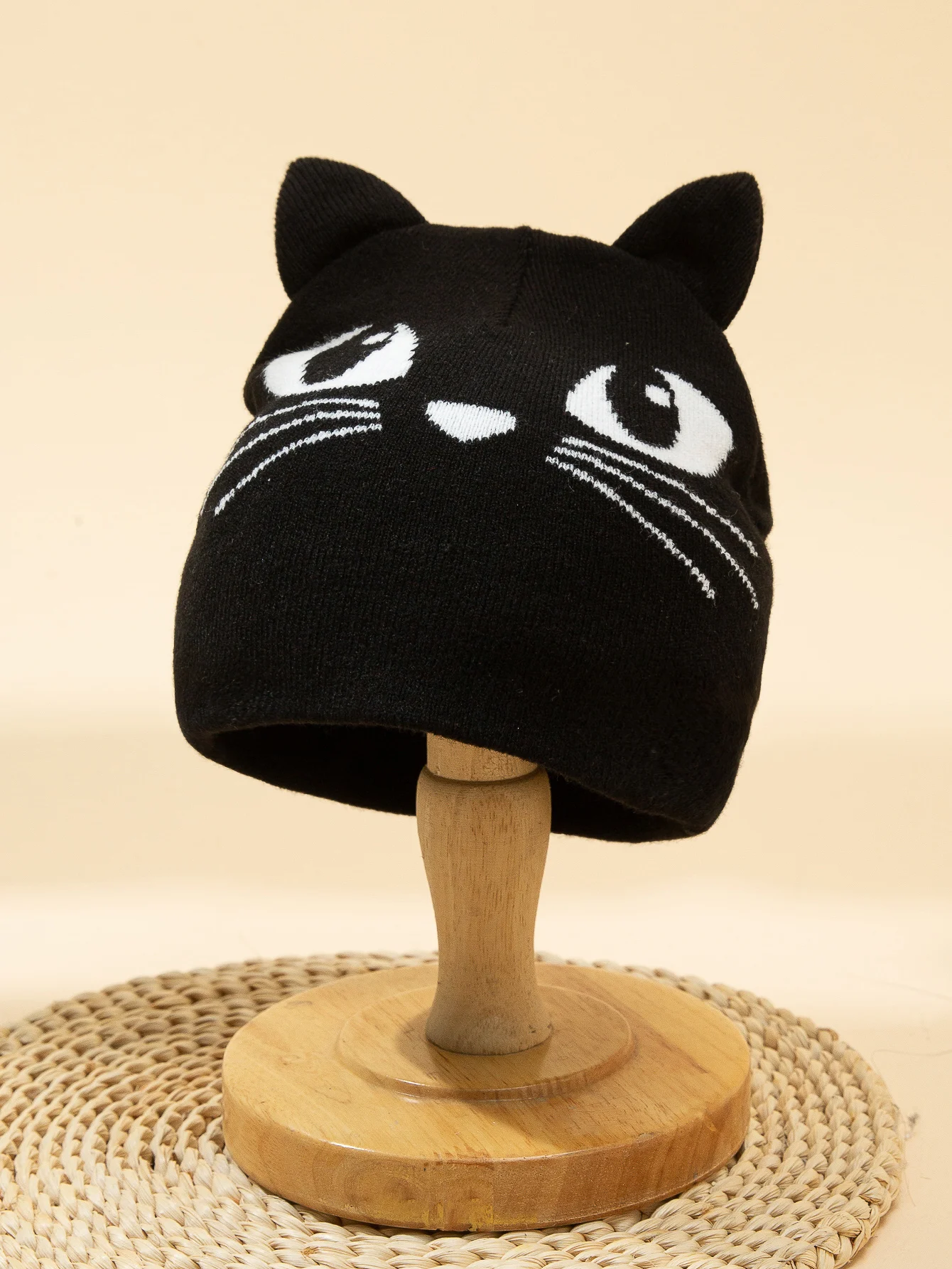 2025 Good Selling Threads Funny Versatile Thickened Breathable Cute Black Cat Knitted Hat with Ears