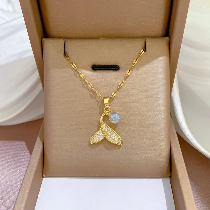 New Gold Plated Cubic Zircon Fish Tail Pendant Necklace Stainless Steel Mermaid Tail Whale Tail Necklace