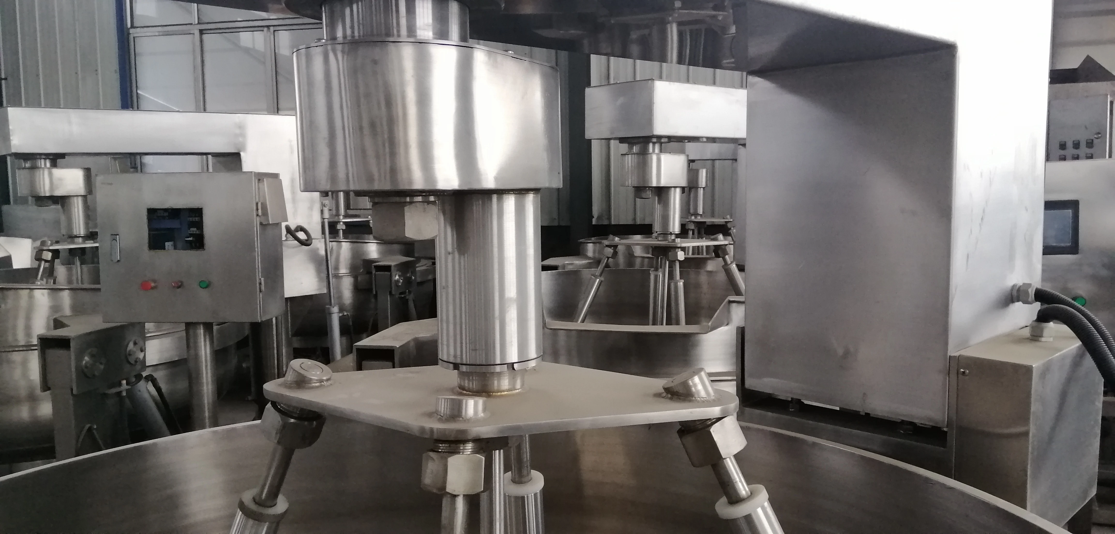 
Large capacity Stir fry Composite pan bottom frying pan 