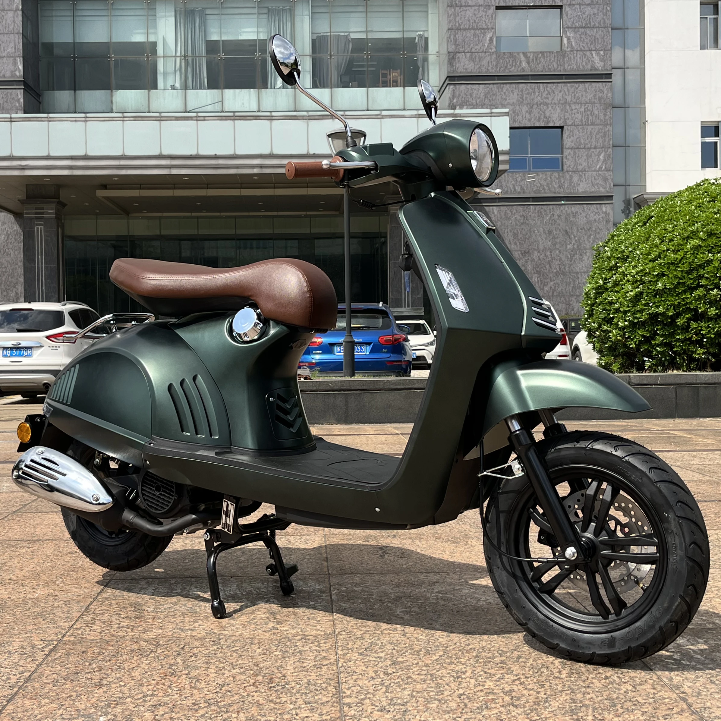 Fashionable Portable OTTC GSO 125cc motorcycle 946 Moped 50CC  Gasoline Powered Scooter