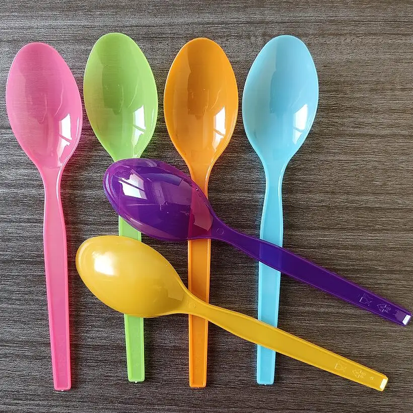 Low Price  factory  directly supply  15cm 4.2g Disposable Multi-Color  Plastic HD Dessert Yogurt Spoon