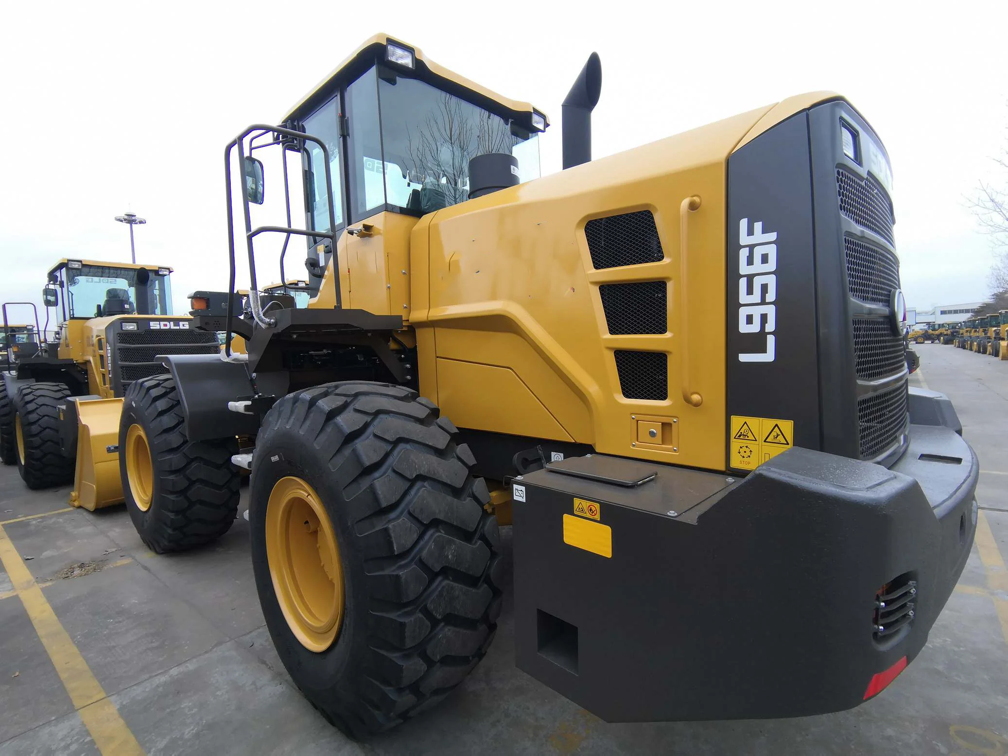SHANDONG Famous Brand 5 ton Road Machine Wheel Loader L956F With Great Reliability Hot Sale