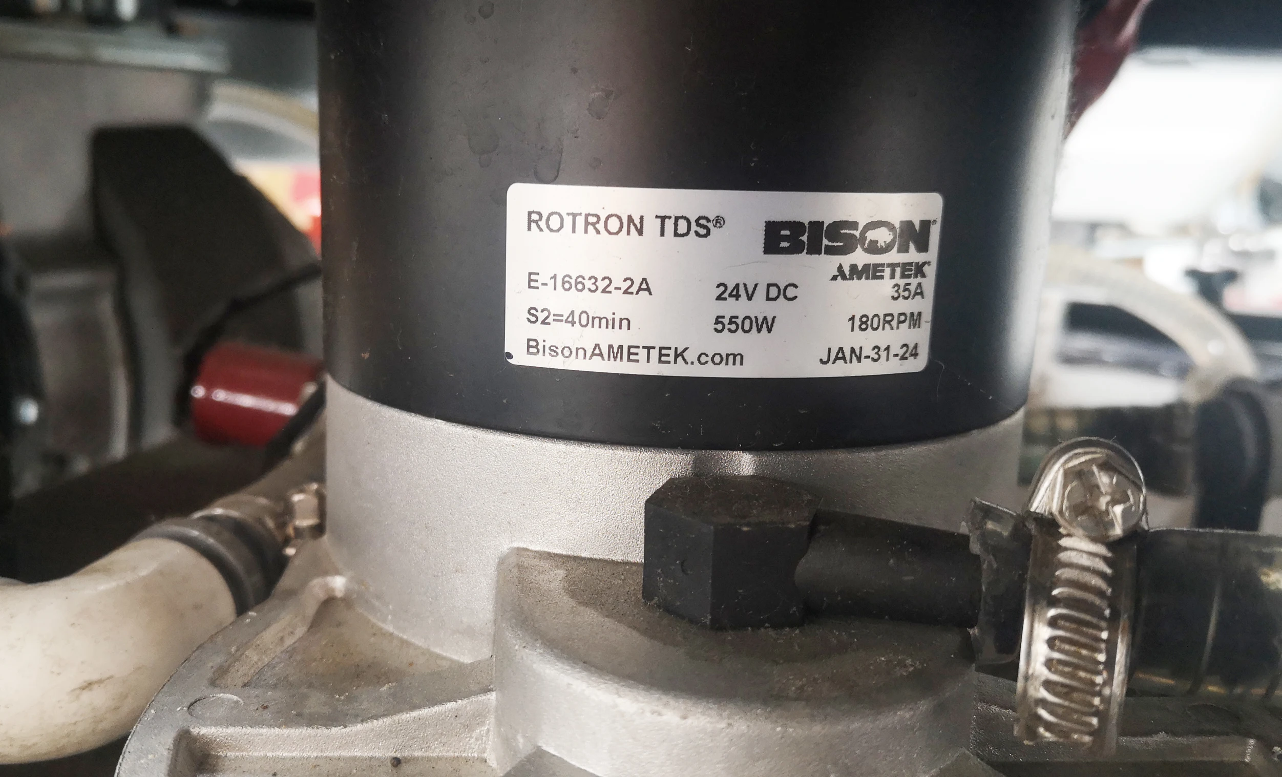 MY900D Factory Direct Sale Industrial Floor Dryer Scrubber Driving Electric Ride On Double Brush Floor Scrubber