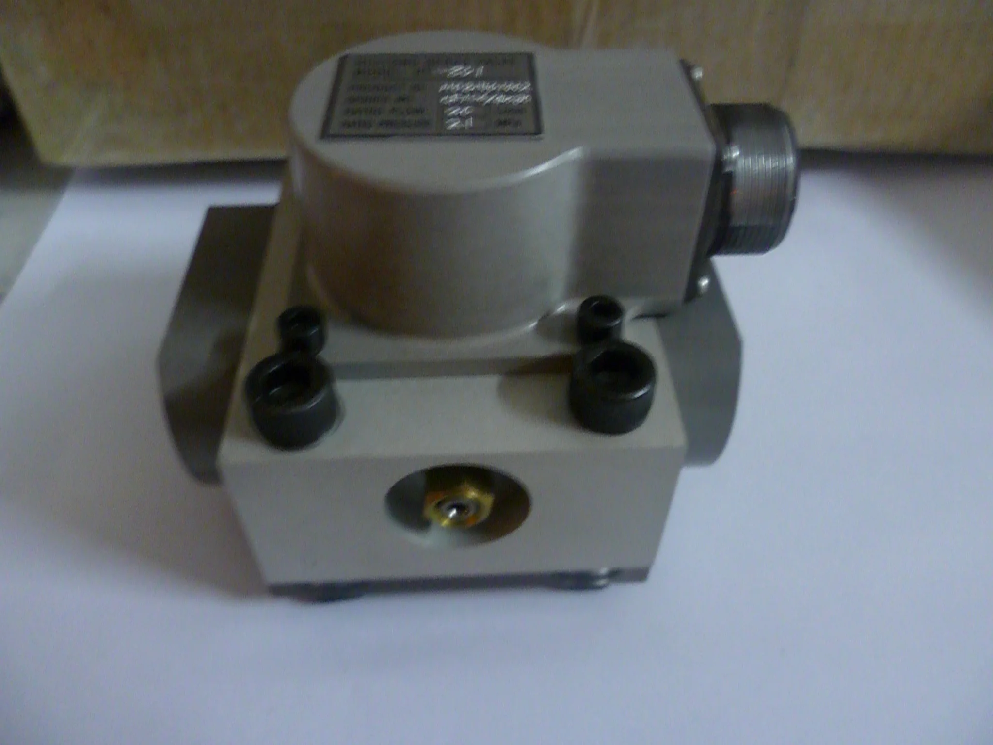Factory Direct Sales Spain 761 servo valve
