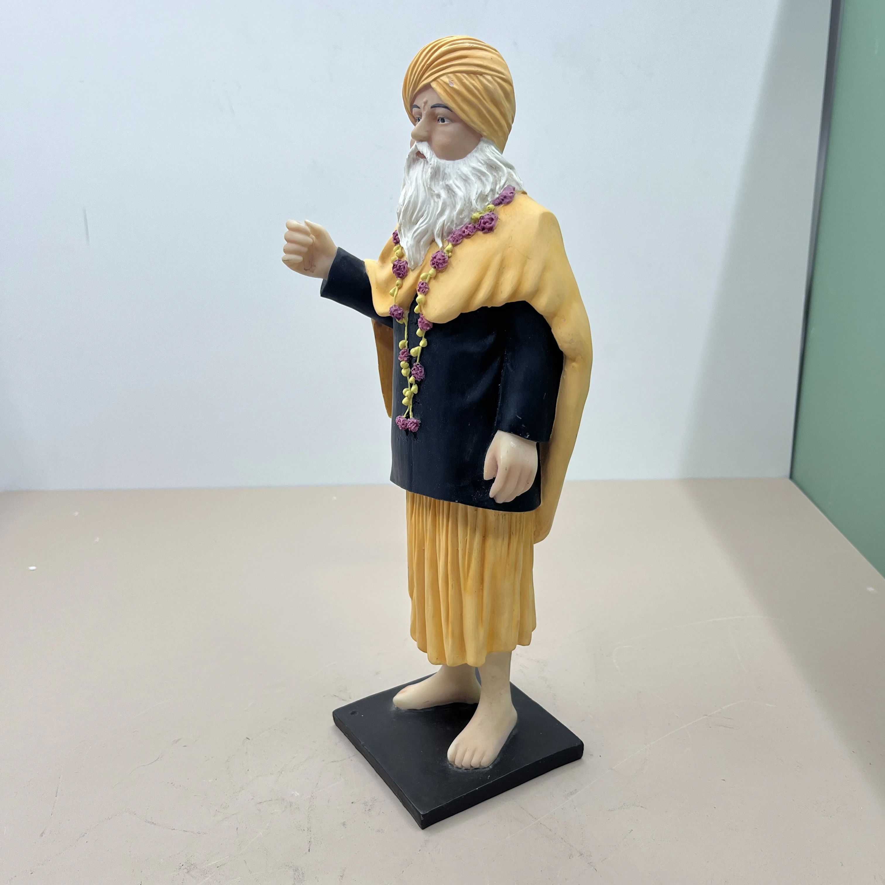 wholesale custom 3d figure resin souvenir gifts indian characters statue india sculpture
