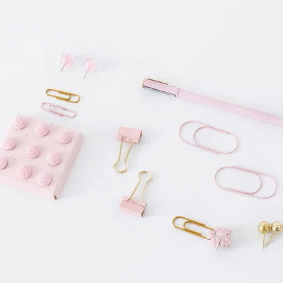 
cheap pink Series Stationary Set pen Push Pins paper clip binder clip 