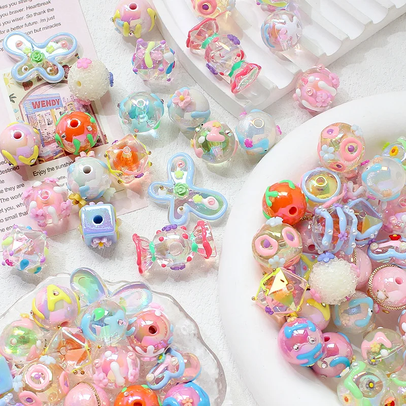 Hand Painted Loose Spacer Beads cartoon heart print acrylic focal beads bulk hand painted round beads for phone chain pen making