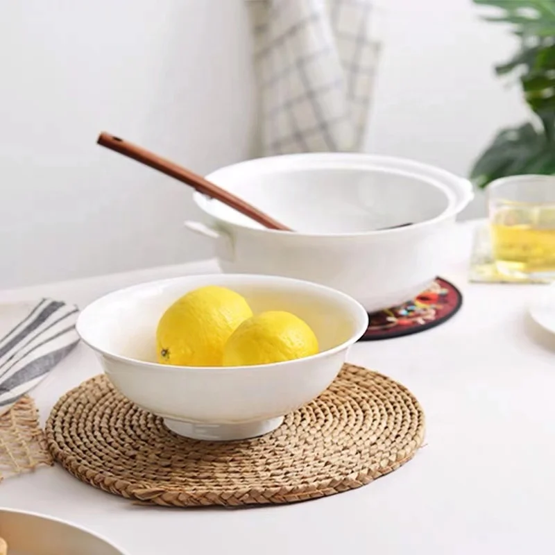 Wholesale ceramic soup tureen White porcelain tureen Custom bone china hotel serving tureen with lid