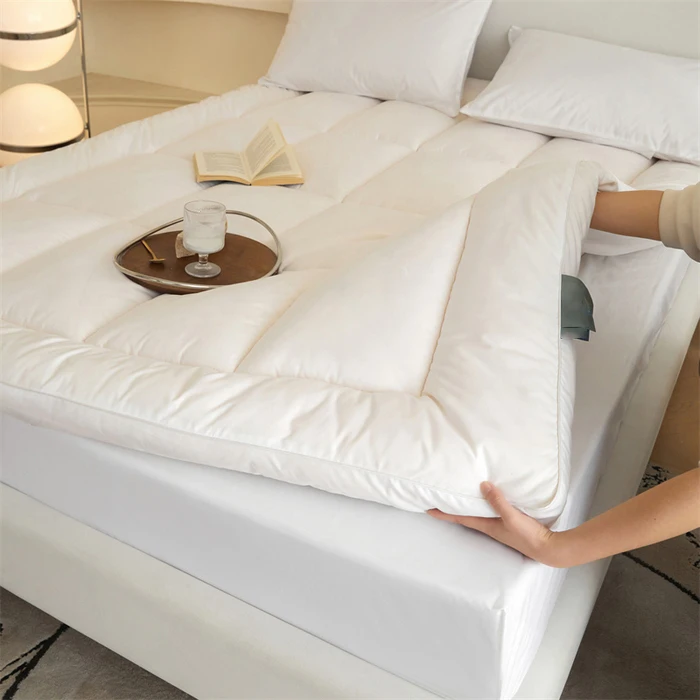 Fashionable Extra Thick Twin Mattress Topper Quilted Microfiber Bed Mat Adults Plain Style Knitted Technics Perfect Home Cover