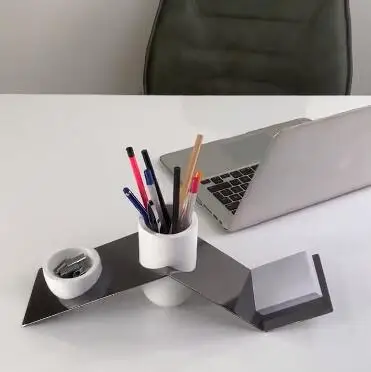 Office decoration Metal table accessory pen holder on metal platform