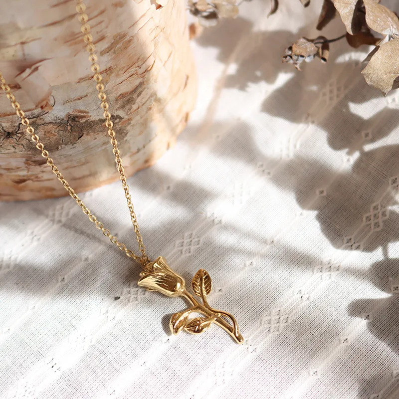 
French Vintage Rose Flower Pendant Necklace Jewelry Women Dainty 18K Gold Plated Stainless Steel Necklaces 