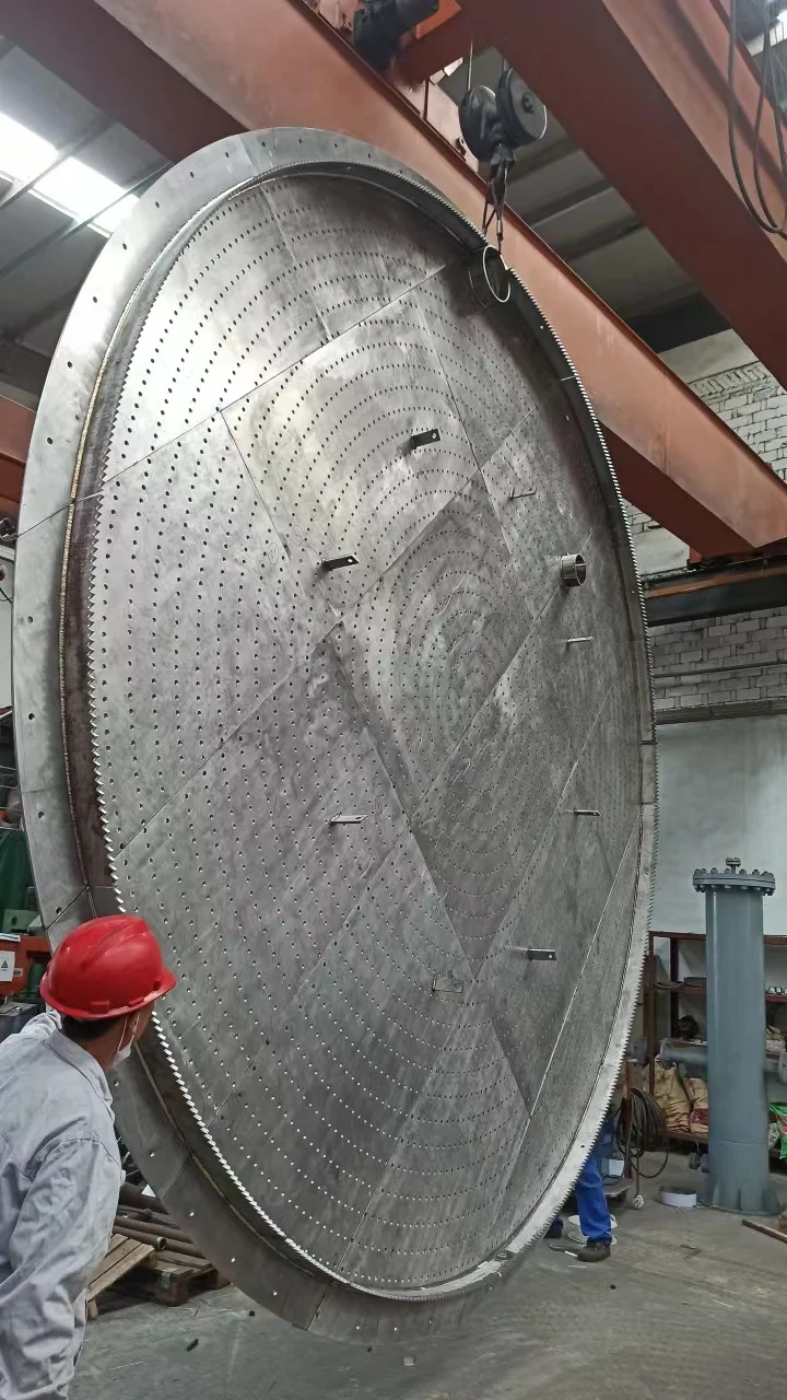 Customized precision reactor internals Hastelloy C276 overflow distribution plate