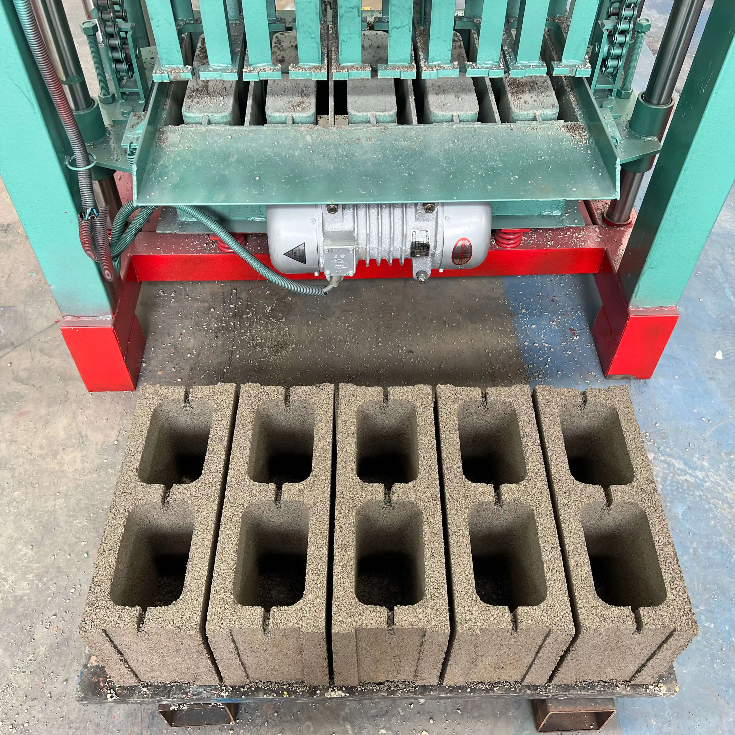 Hollow Block Machinery Vibration Concrete light Weight Brick Making Block Molding Machine