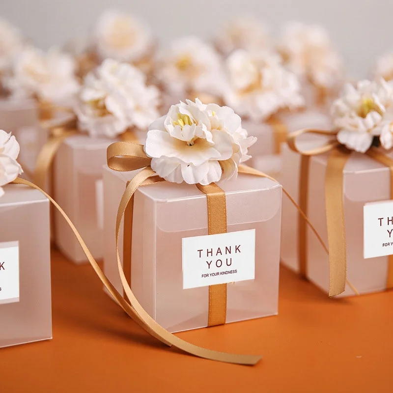 Romantic Wedding Favor Plastic Candy Packaging Chocolate PVC PET Clear Cube Boxes With Flower Ribbon