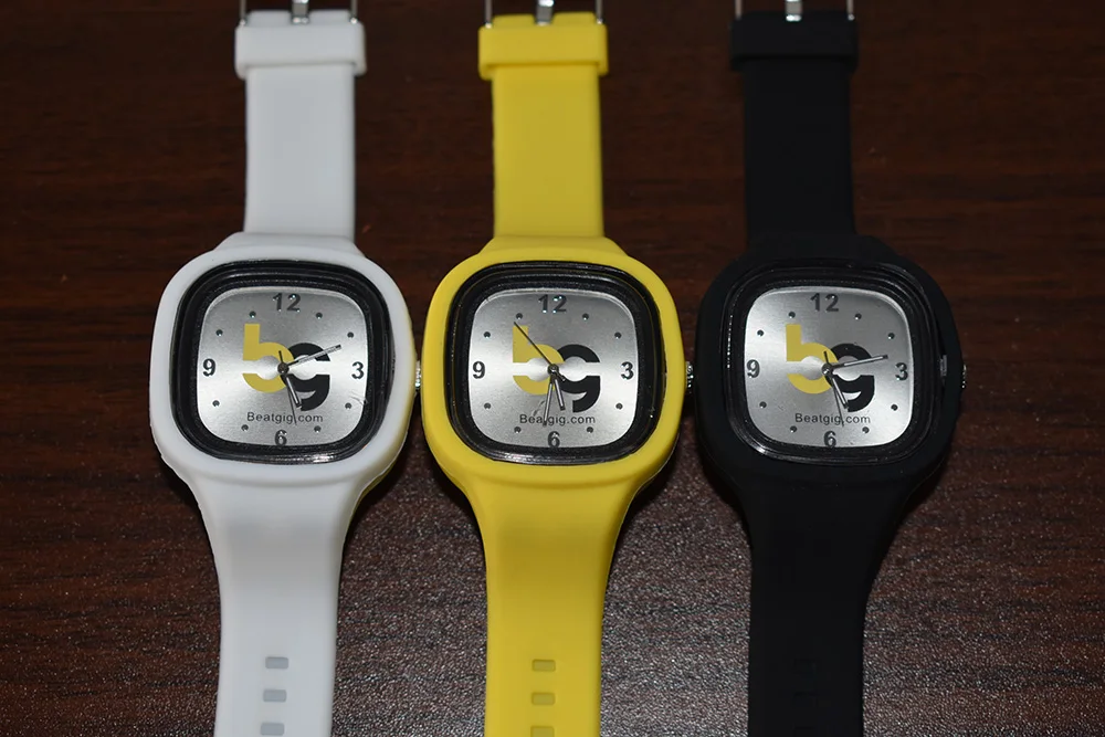 2022 New fashionable silicon rubber watch customise logo silicone watch