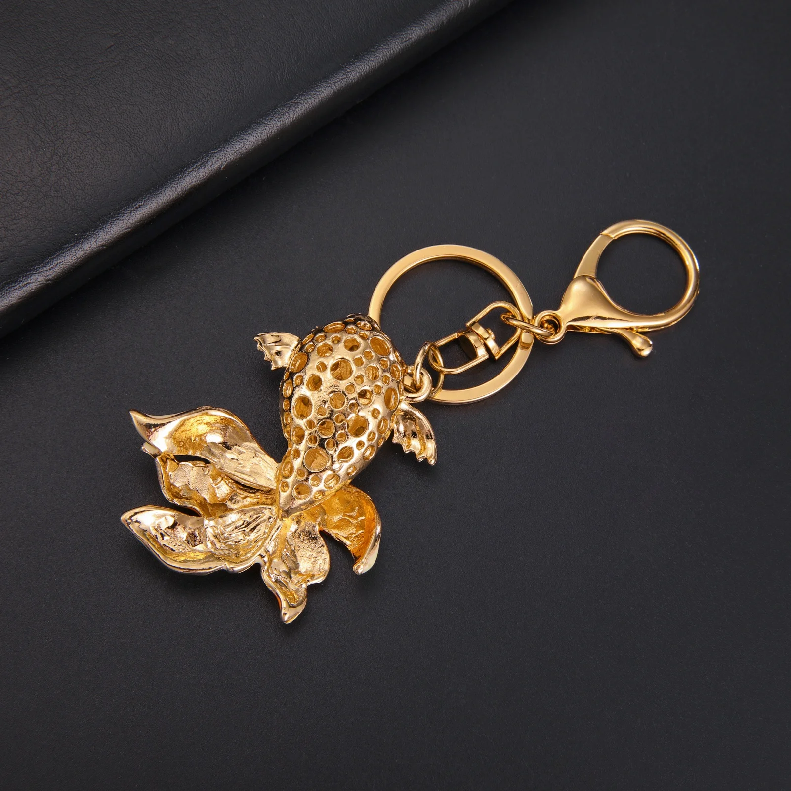 Zircon Goldfish Keychain Fashion Cute Animal Key Chain Daily Accessories Alloy Jewelry Gift