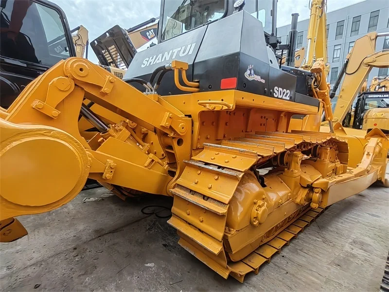 Factory Price Shantui SD22 used bulldozers/Chinese tractor SD22 SD32 Shantui used crawler bulldozer for sale