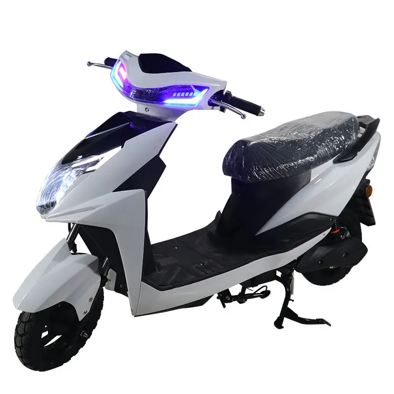 Retro moped 40 - 60km/h motor 2000w street scooters off-road electric motorcycles for adults