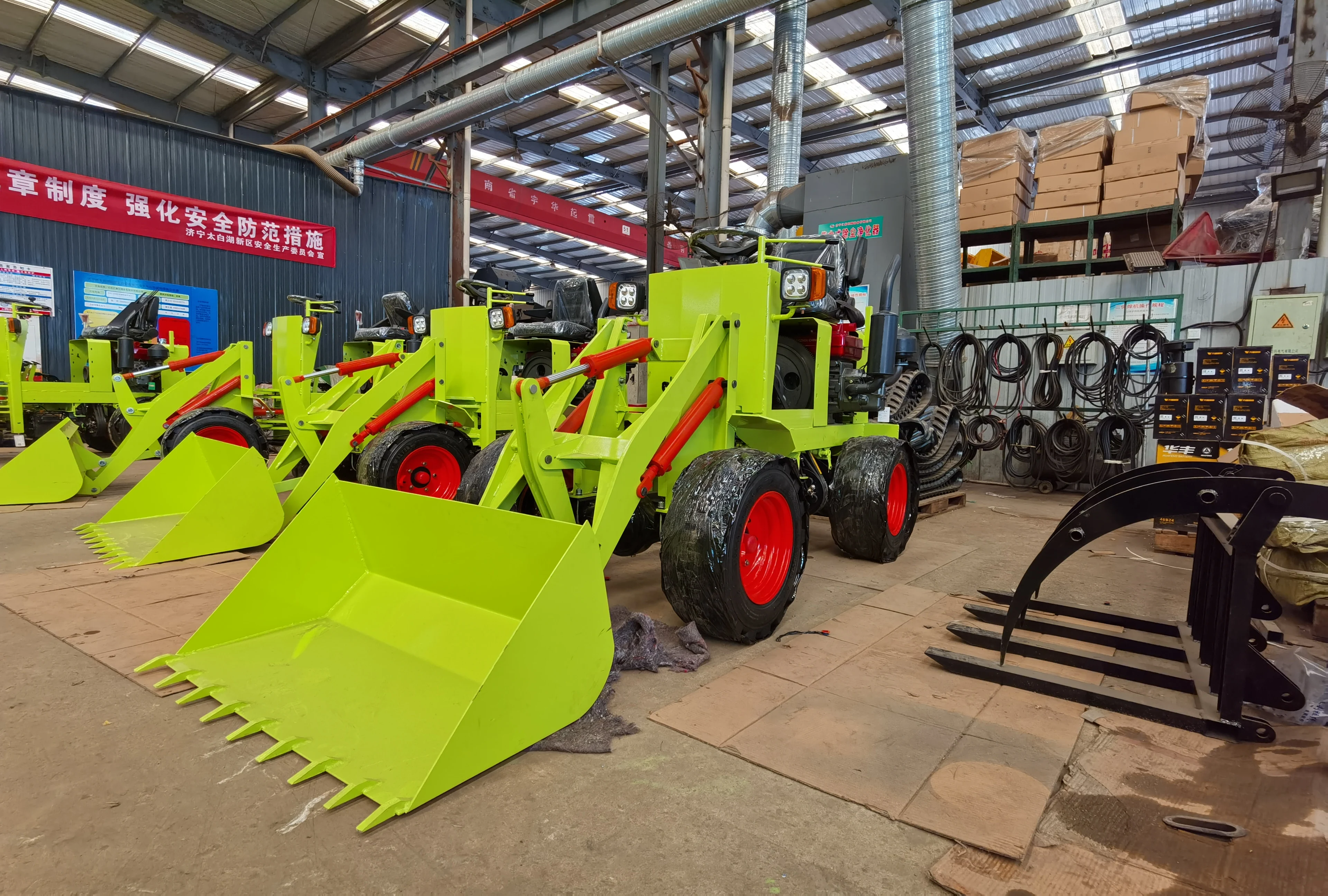 CE And Euro-V state /EPA Approved 4x4 Chain Driven Mini Wheel Dumper Loader For Sale