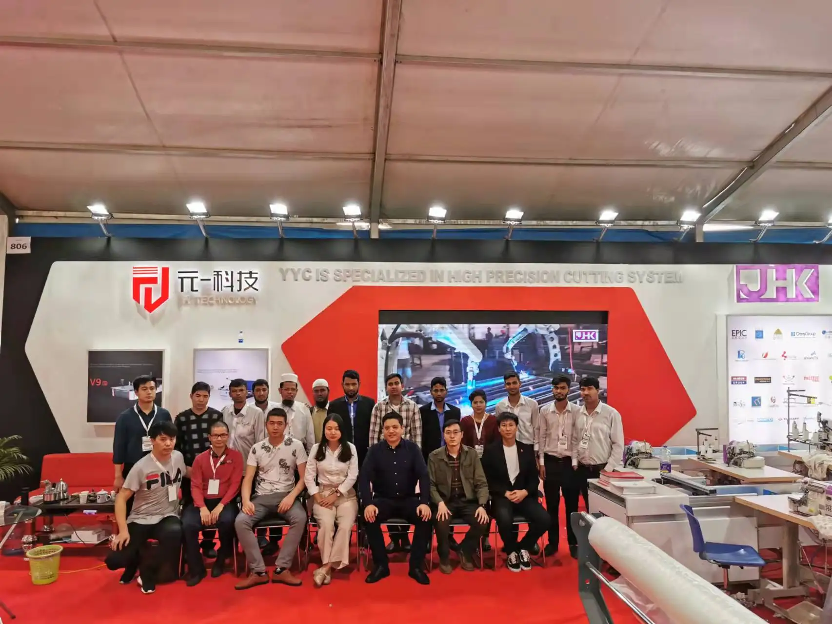 210cm Japanese control system Automatic knit fabric spreading spreader machine in cloth garment factory