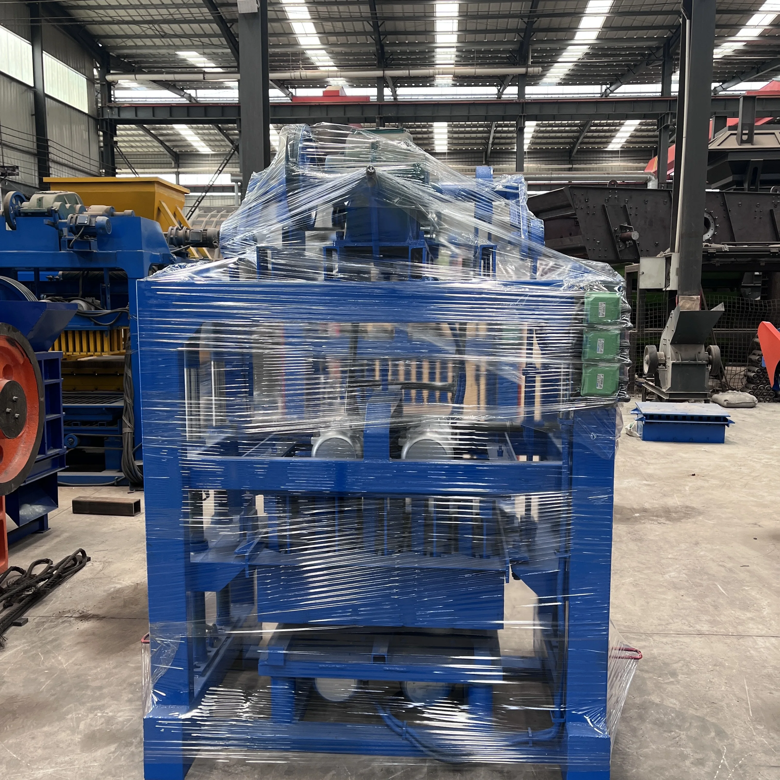 Hot sale 400*200*200industrial brick making machine parpaing brick making machine mold customized