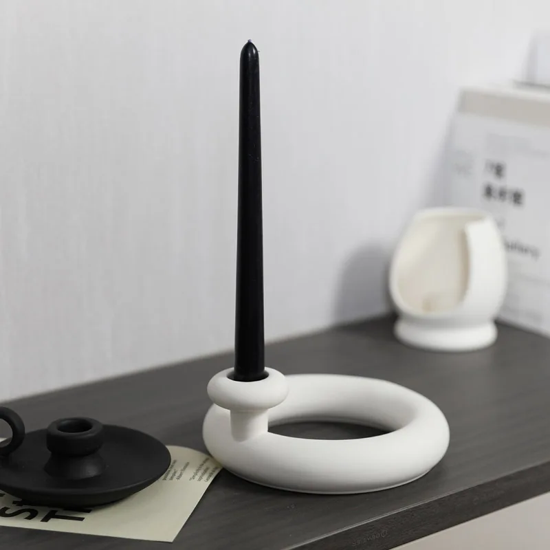 New Unique Decorative Candlestick Ornament Living Room Nordic Circle Candle Stand Display Home Decor Ceramic Candlestick Holder