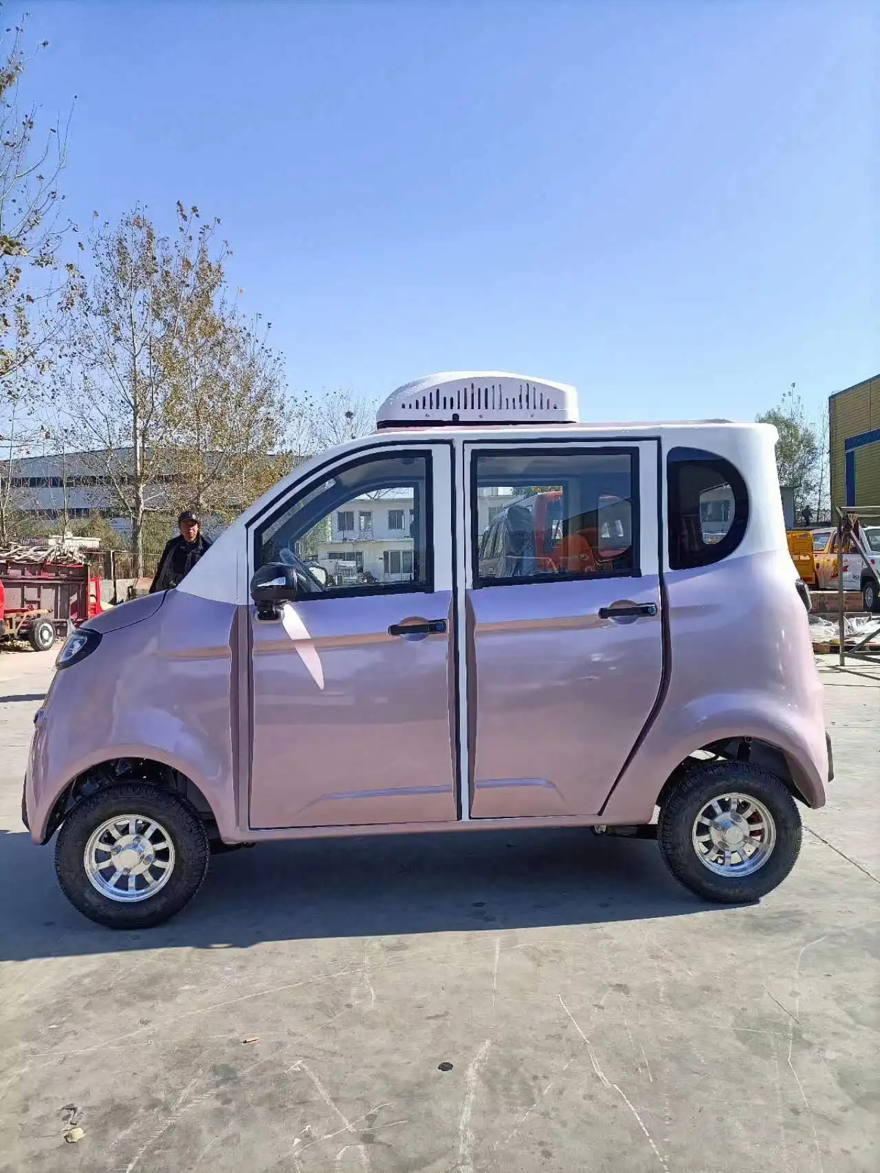 Factory Direct Sales four wheel electric mini car lead acid/ lithium battery cheap electric vehicle made in china
