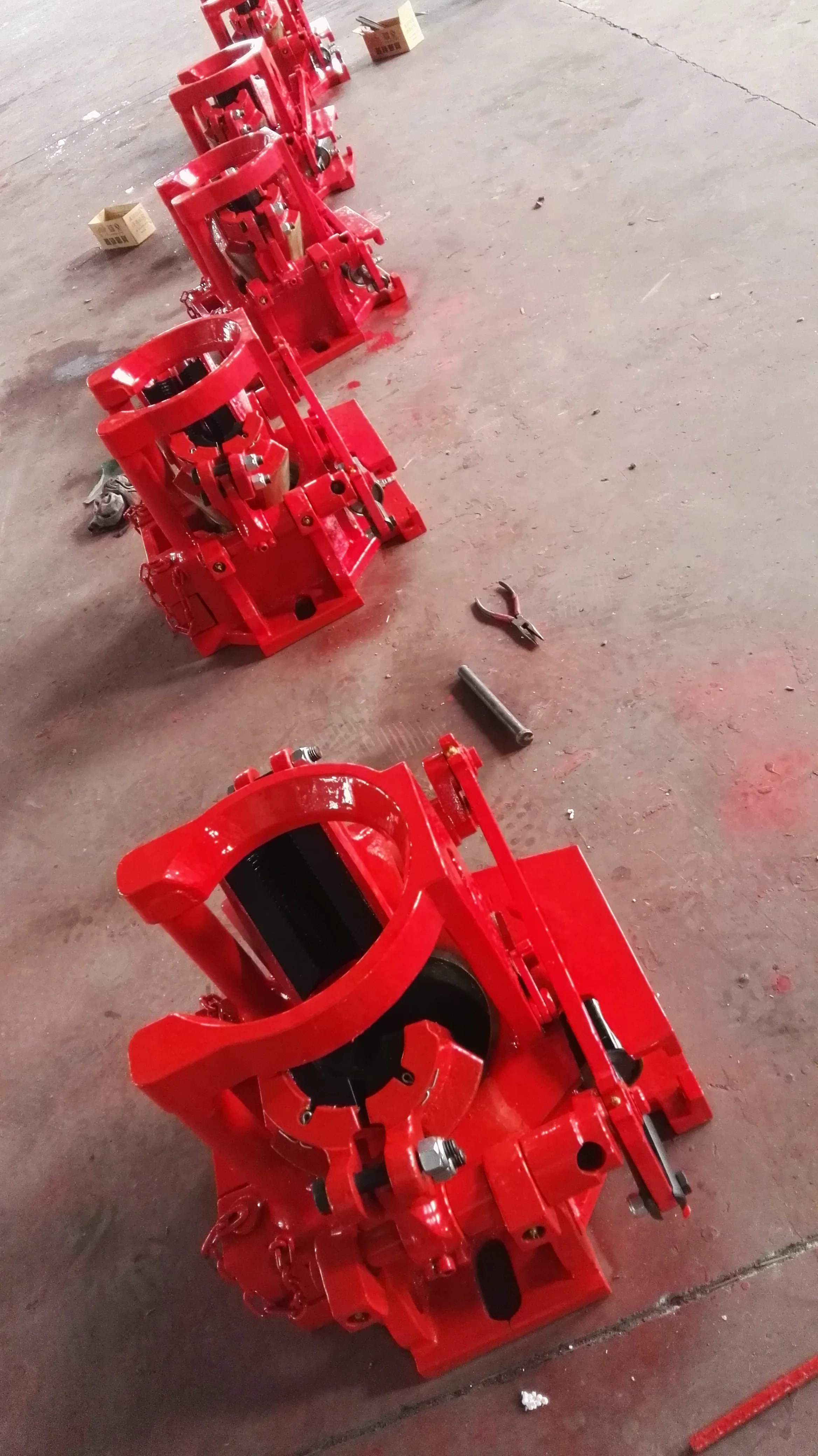 2022 High quality  API 7K 80T/120T pneumatic spider C,CHD tubing spider slip body spider inserts