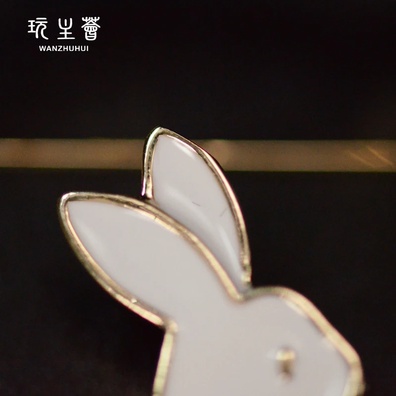 
Trending hot products Design New Women White rabbit Gift Party brooch animal brooches 