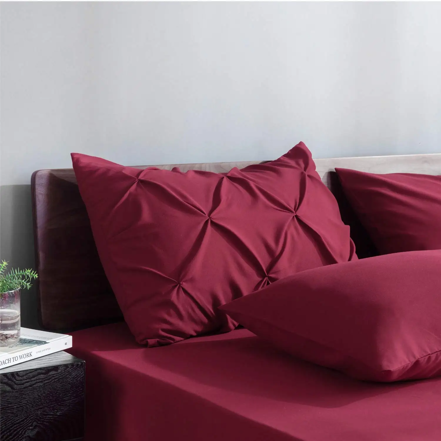 100% Polyester Pinch Pleat Red 3pcs Luxury Quilt Covers With Pillowcases Wine Red Comfort Quilt Bedding Set