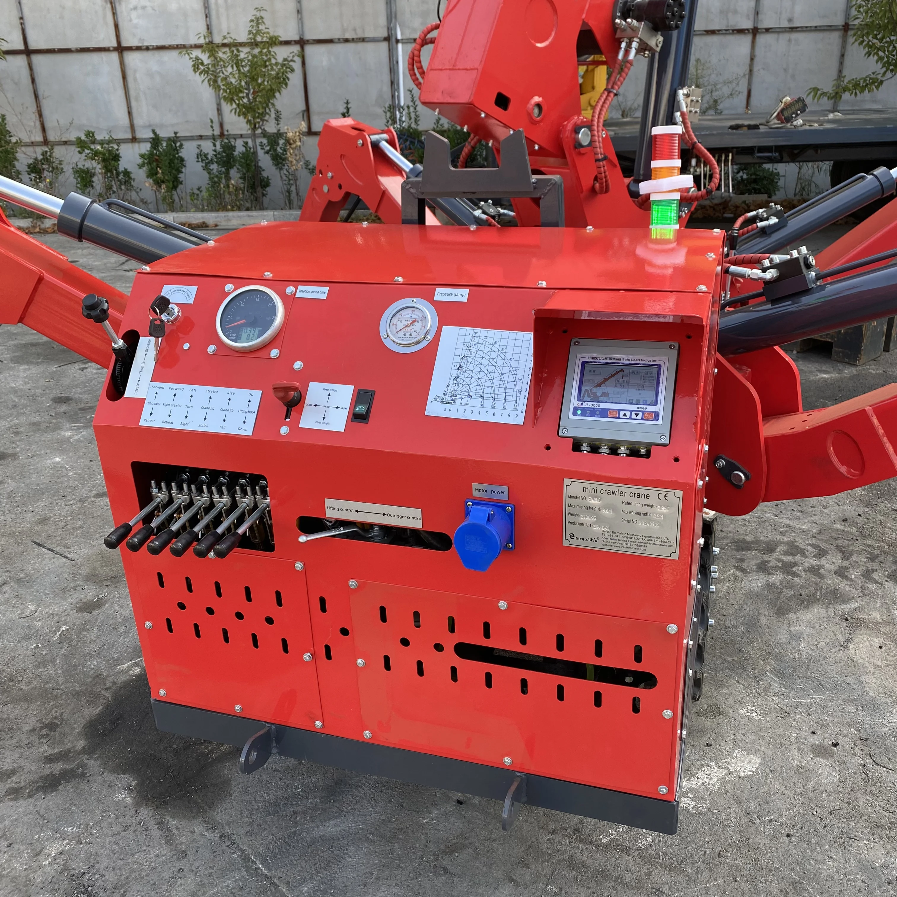 Free Shipping 2024 New Product Small 3t Spider Crane Crawler Diesel Spider Crane With Basket Flying Arm Accessories