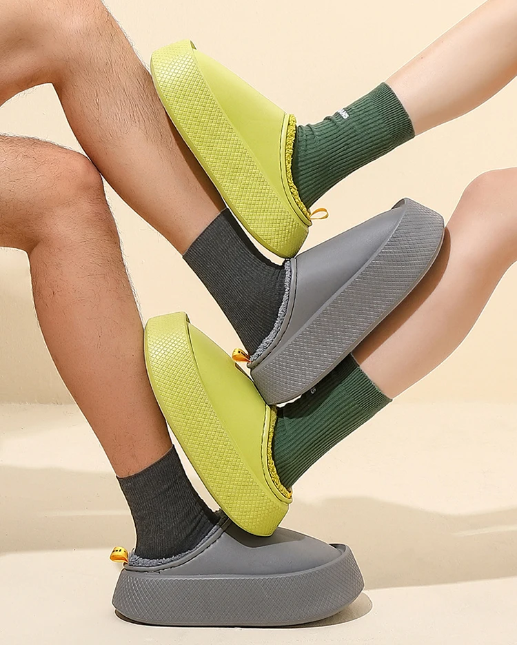 New Arrival Walking Outdoor EVA Slides Winter Snow Shoes Cozy Quilted Indoor Fuchsia Thick Sole Platform Slippers Custom Logo