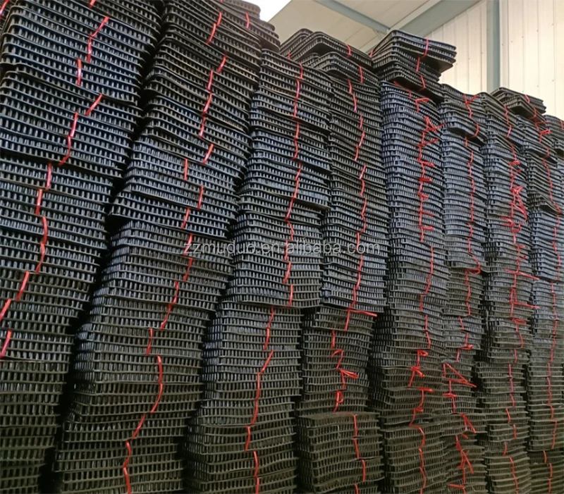 chicken nest pads (1)