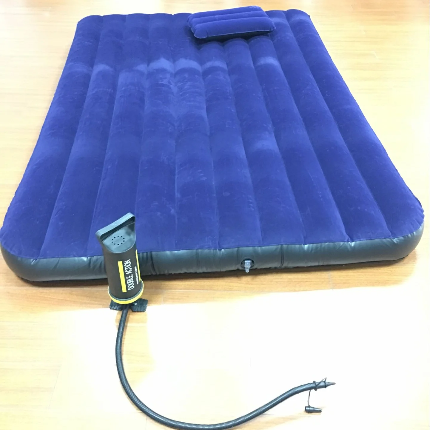 Outdoor Air Mattress King Size 2 Pillows Double Quick Hand Pump Inflatable Guest Air Mattress