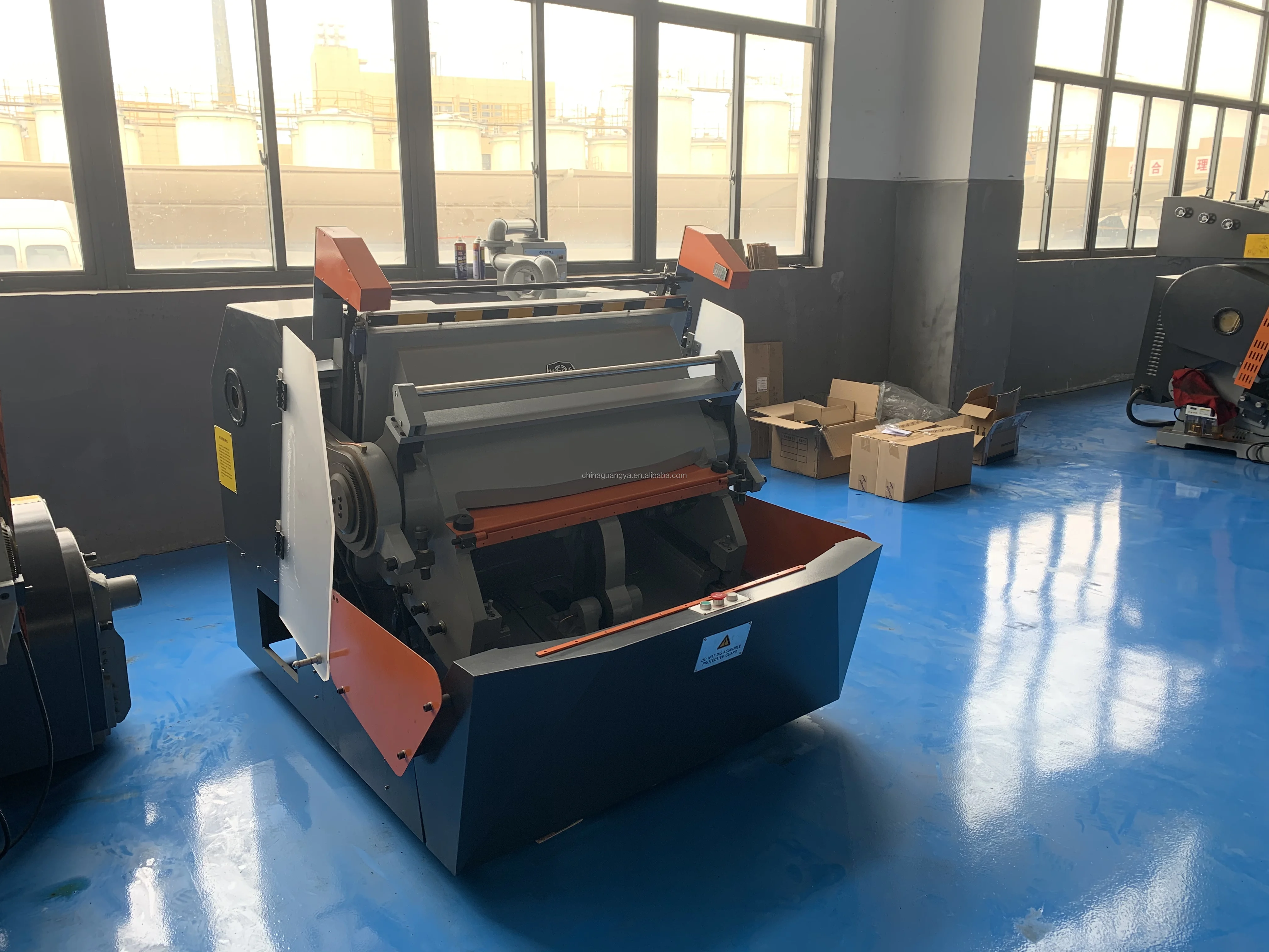 ML101D ручная машина для высечки бумажных тортов