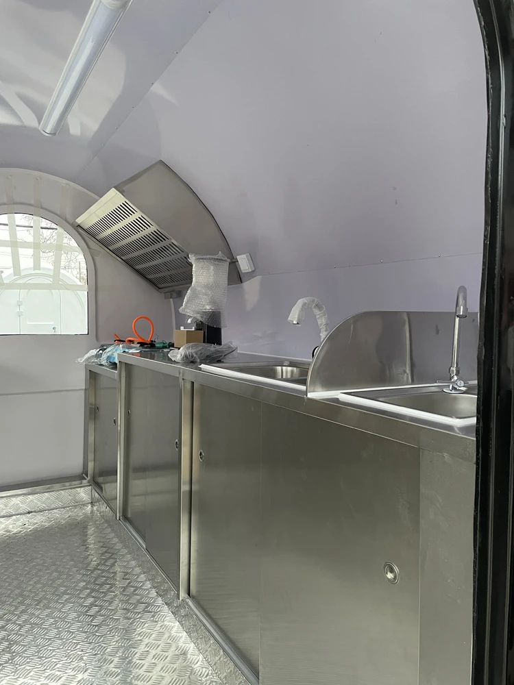 Food trailer  (8).jpg