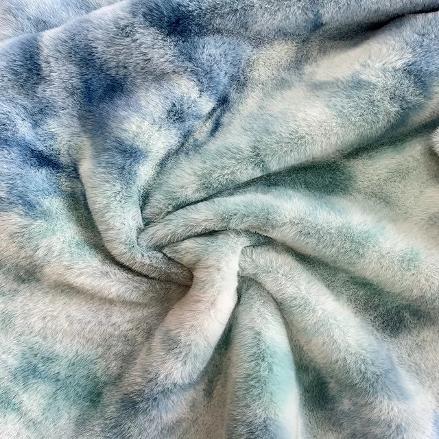 Super Soft Short Plush Purple Recycled 100% Polyester Material Minky Tie Dyed Rabbit Fur Fabric