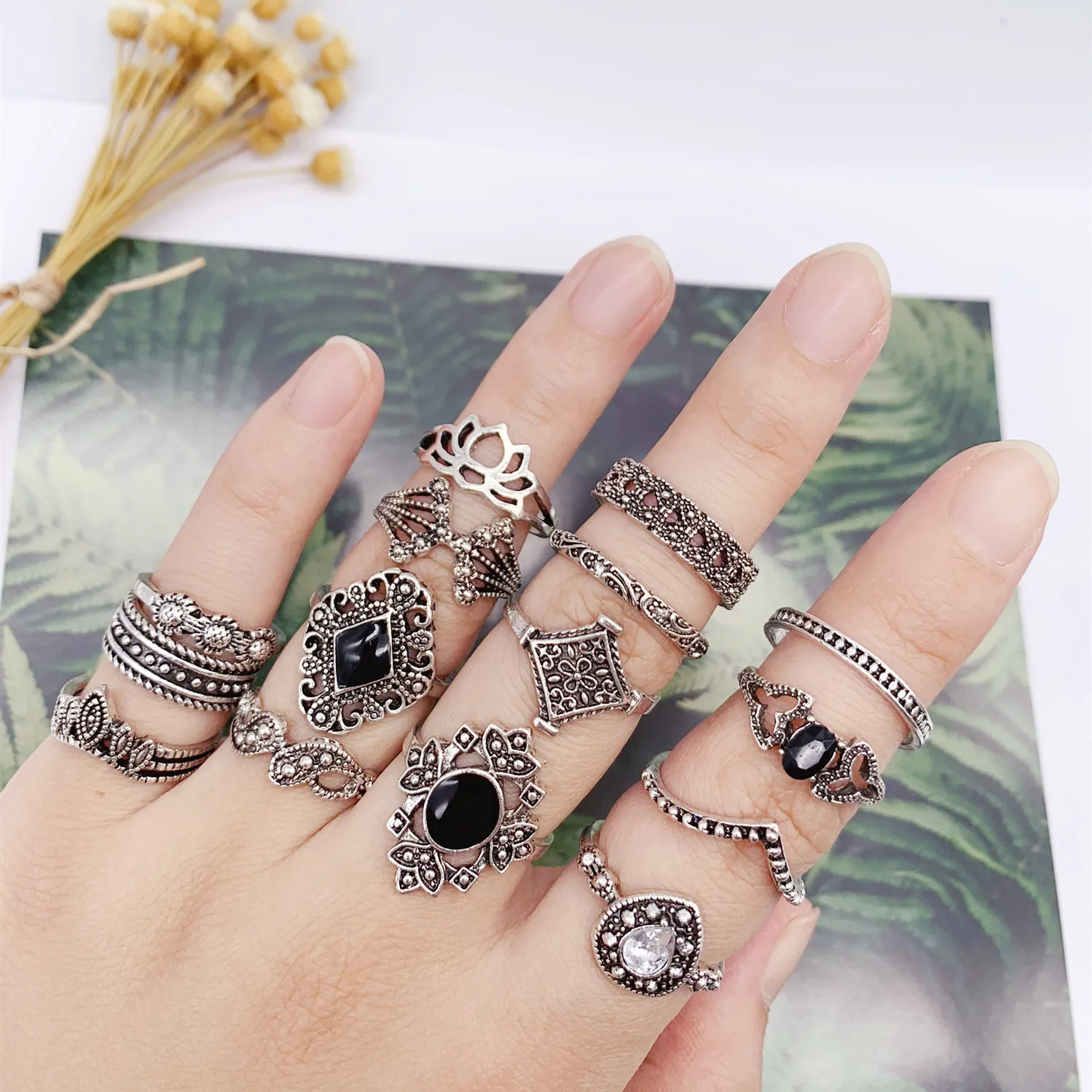 Lateefah OEM Anillos Diamond Wedding Wholesale Women Fashion Retro Finger Rings Set Ring