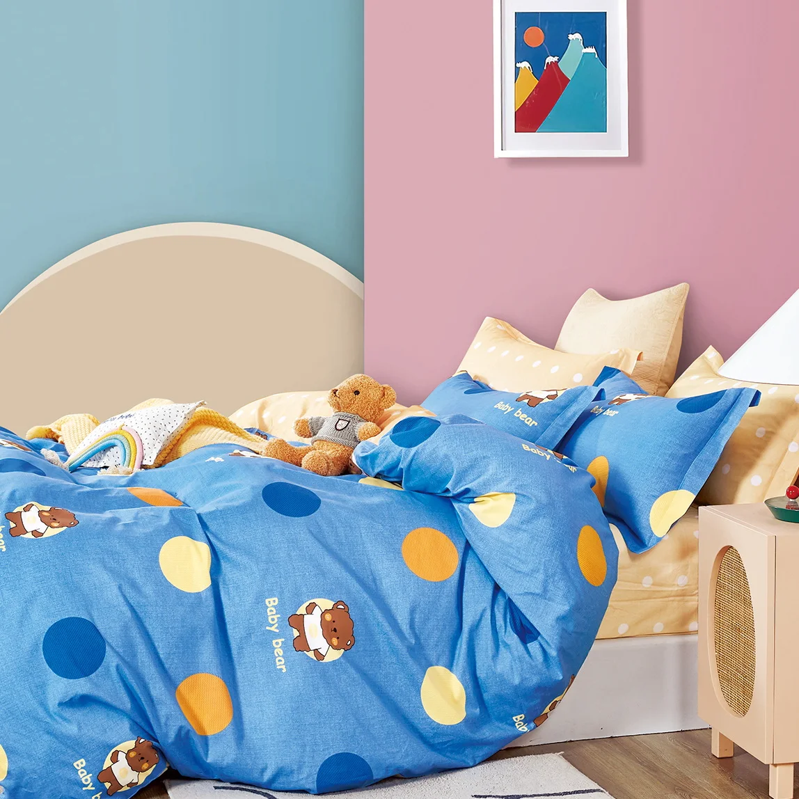 Comfortable 100% cotton kids bed sheet bedding sets with lovely carton design bear pig printed