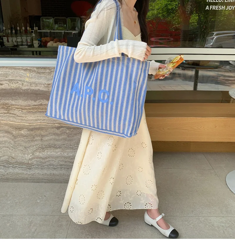 Custom printed logo waterproof extra large summer striped pool bag for women 2023 beach canvas tote bag with pocket zipper