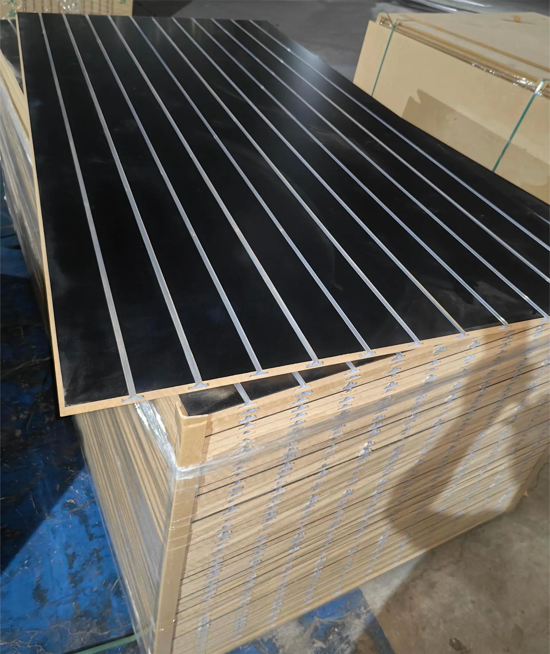 Groove mdf board mdf slatwall slotted MDF board for Supermarket Warehouse display