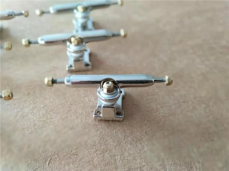 
32mm Solid Fingerboard Trucks New Single Axle 32mm trucks 10 colors with Lock Nuts 