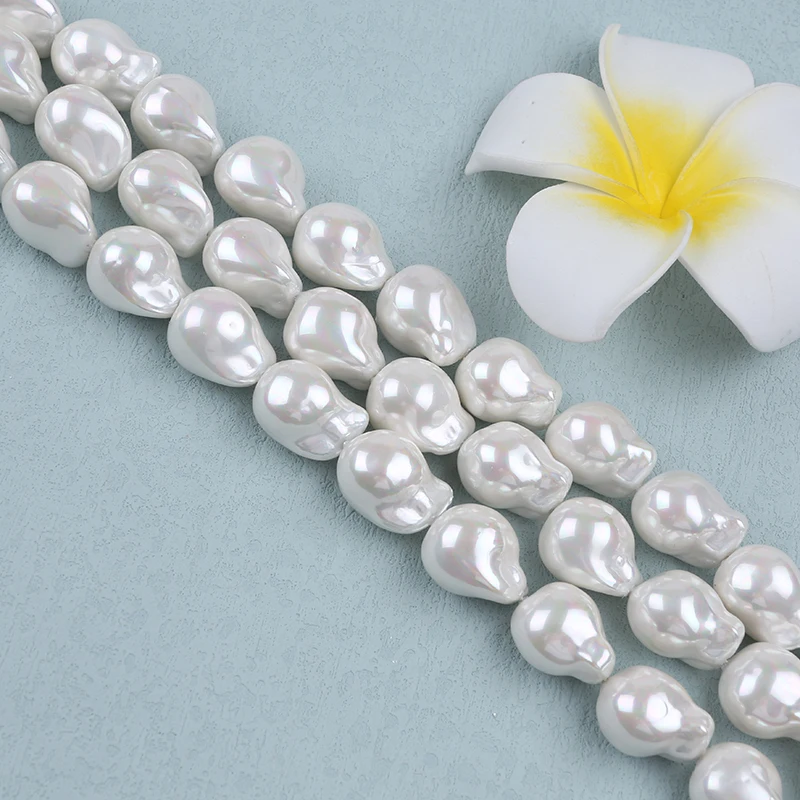 Zhuji Wholesale 16-17mm Shell Of Baroque Pearl Natural White Stands For Sale