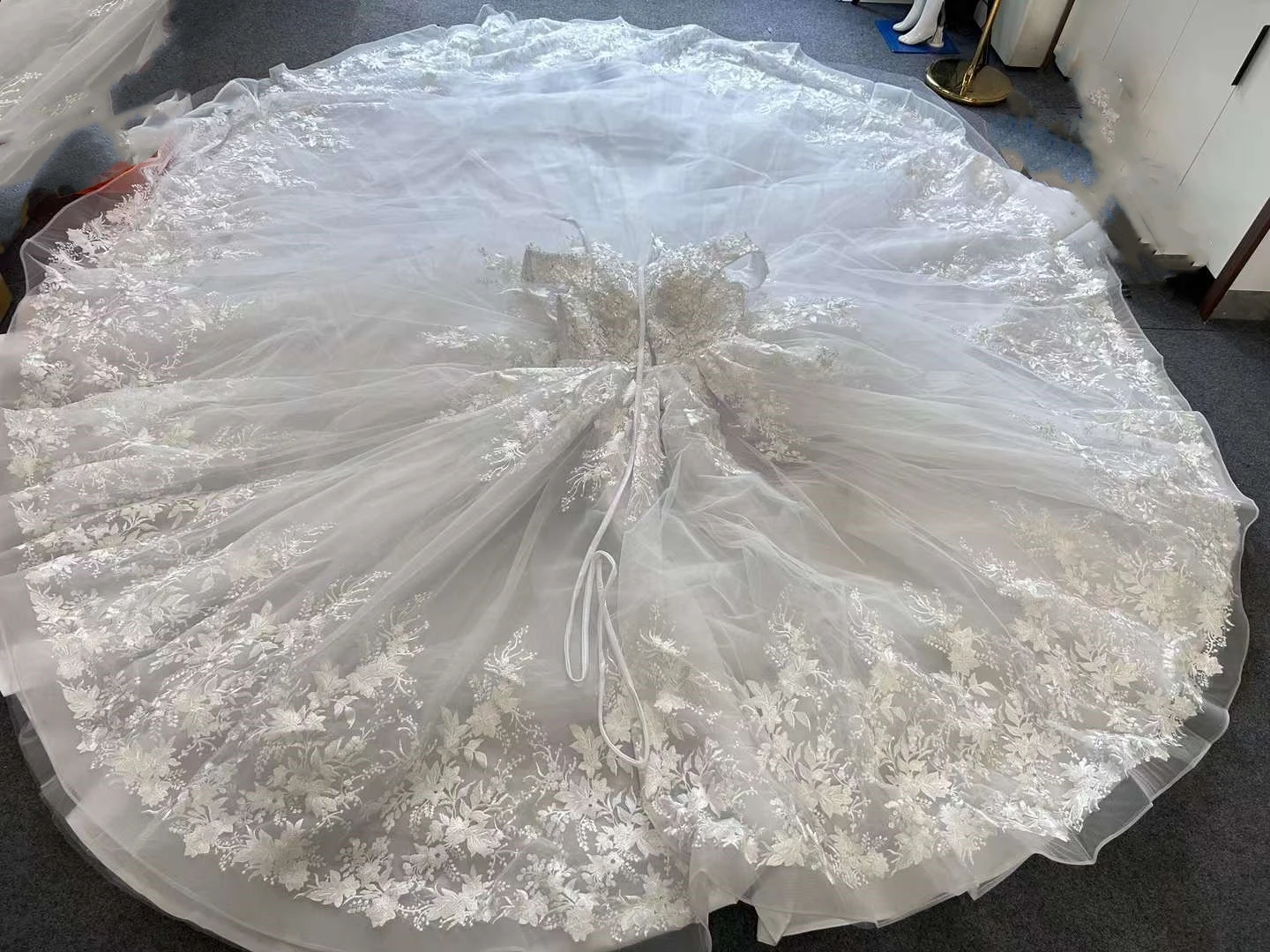 4113# Luxury Wedding Dress Bridal Gown For Women Tail Off Shoulder Slim Illusion Outdoor White Wedding Dress For Bride