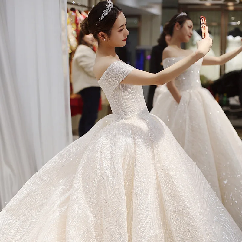 2019 Fashion Elegant Off Shoulder Wedding Dresses Sweetheart with Sleeves High Quality Lace bling Wedding Bride Gown