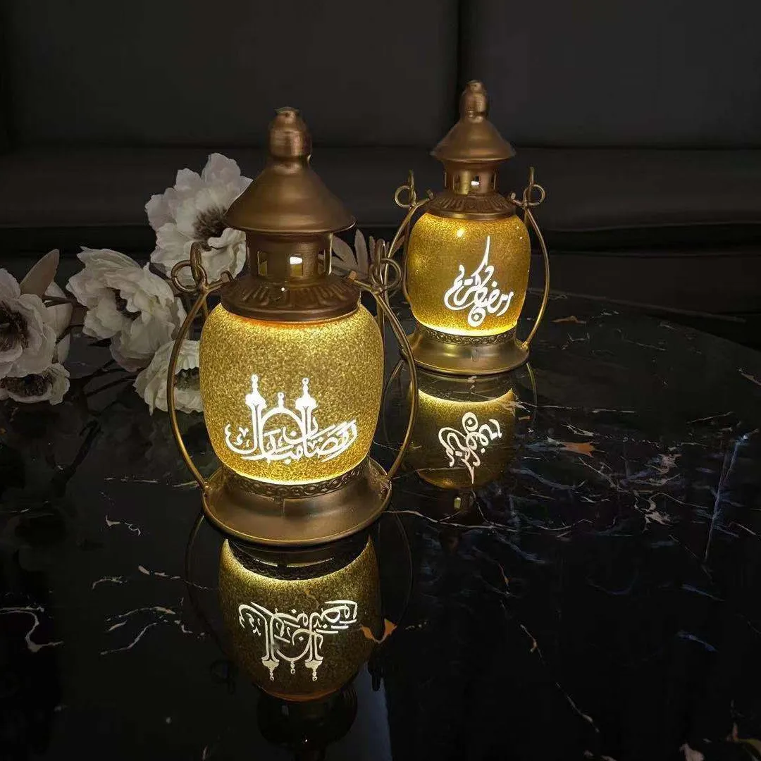 Portable Horse Lamp Candle Holder Decor Lantern Lamp Vintage Decor Christmas Vintage Lantern Vintage Rustic Lamp