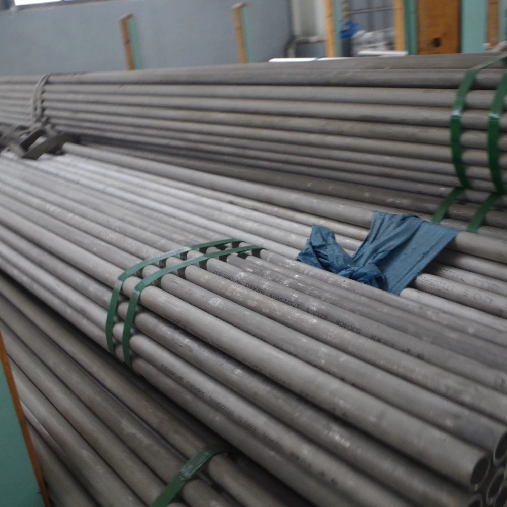 cladded seamless pipe api 5l seamless stainless steel pipe 40mn2 sanitary grade seamless stainless steel pipe/ss pi