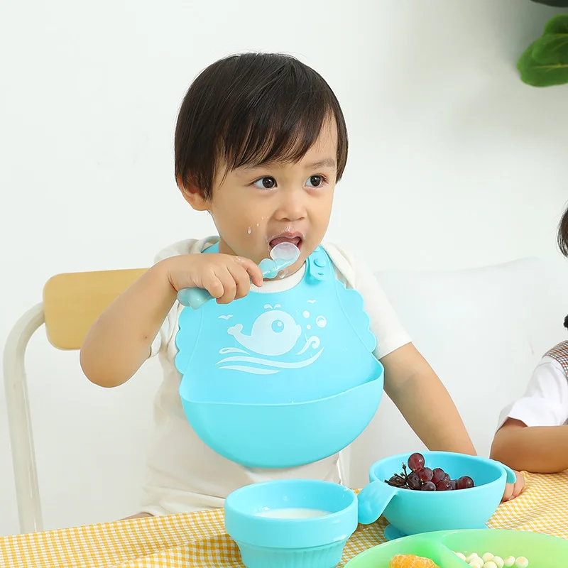 Manufacturers wholesale silicone baby baby meal bib super soft meal pocket children large saliva pocket wash-free